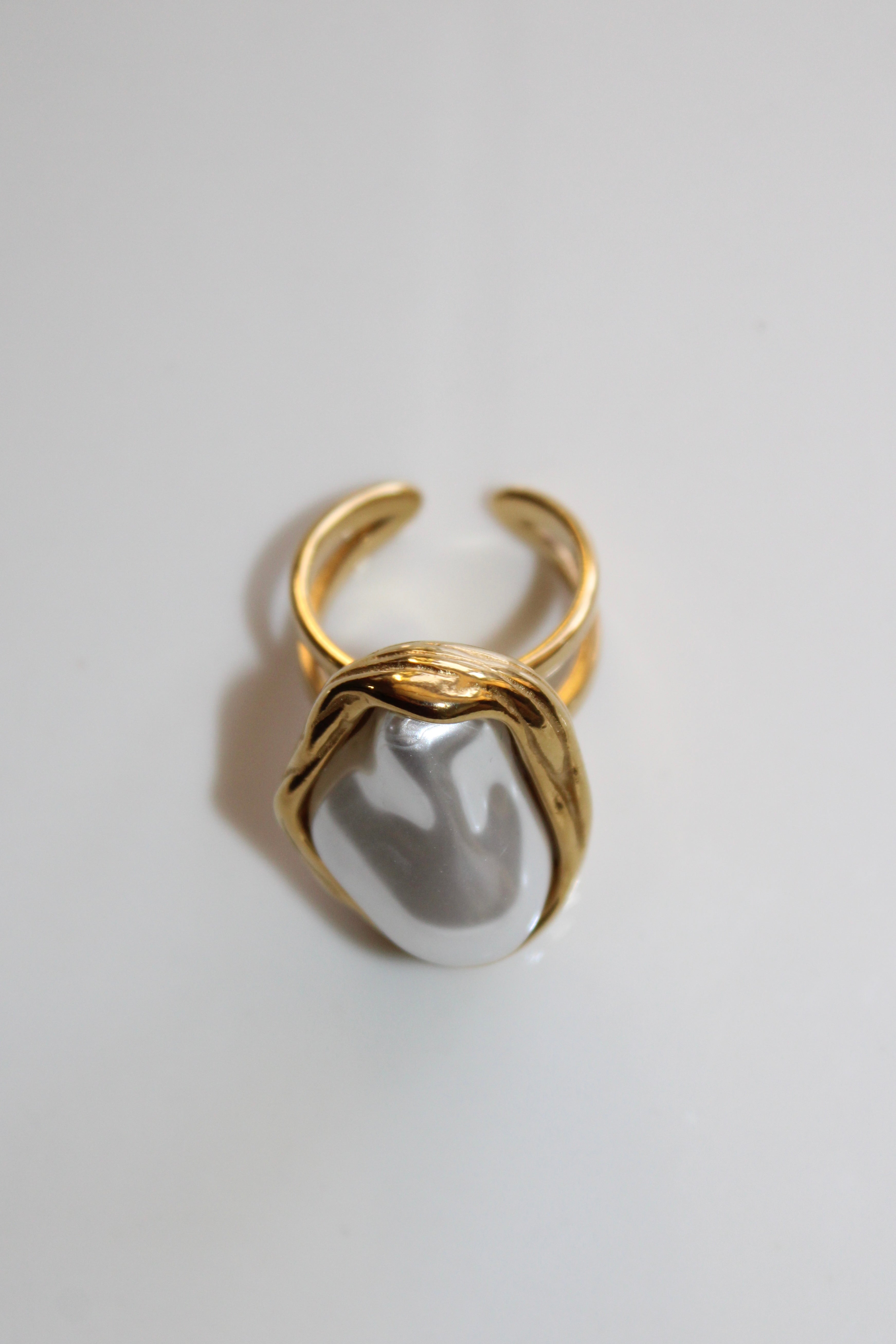 PEARL RING