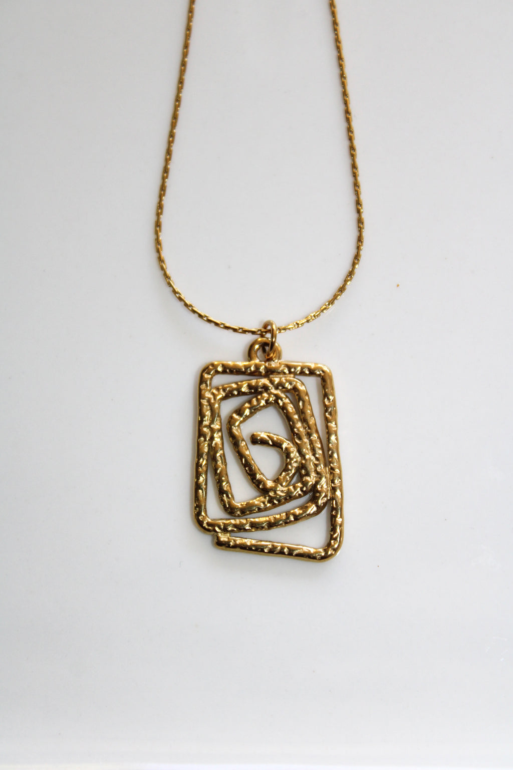 GOLDEN HOUR NECKLACE